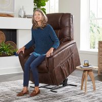 Golden DeLuna Dione Lift Chair Recliner Medium in Maple - PR446M